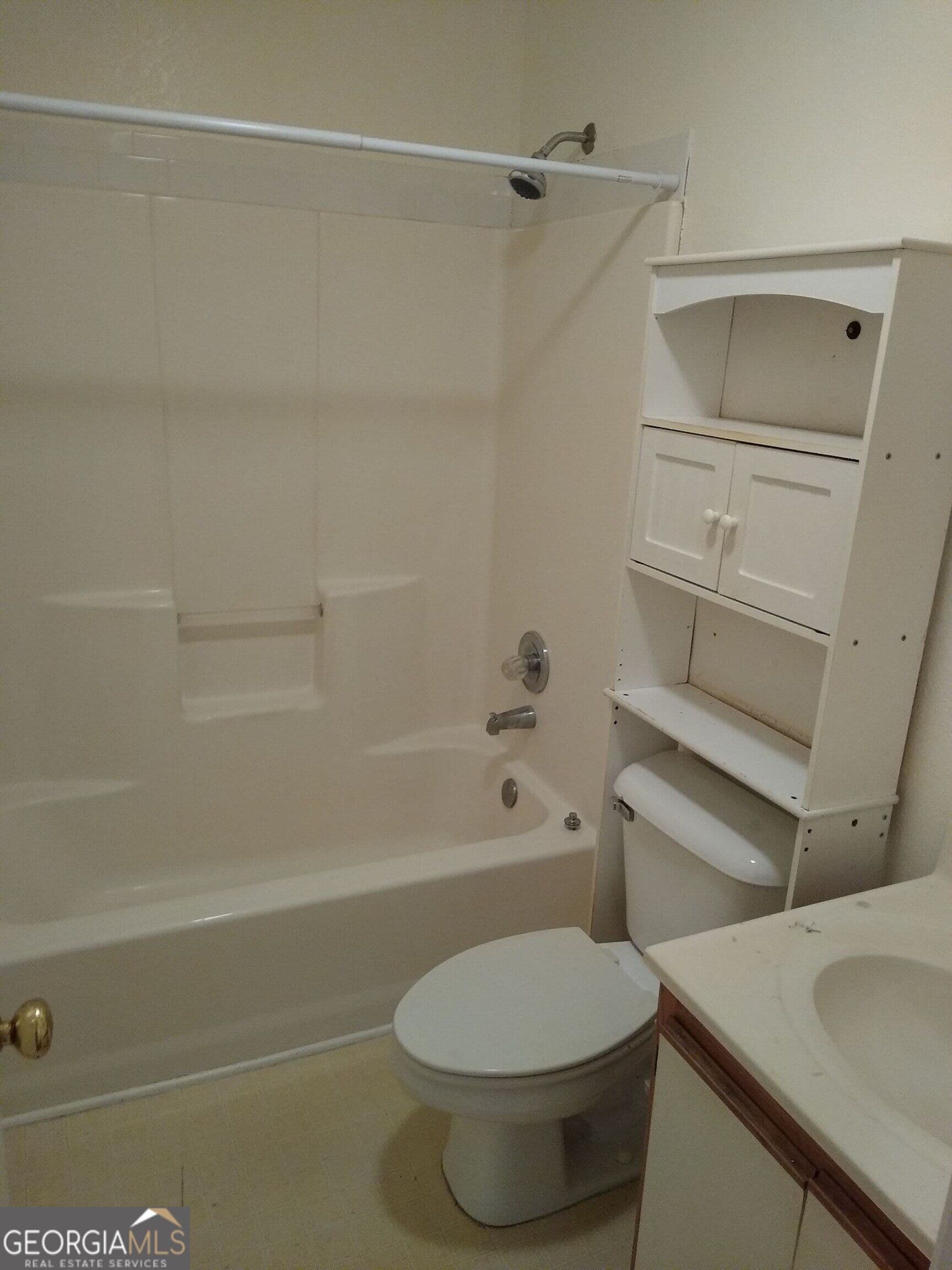 2 bedroom, 1.5 bathroom, 1,000 sq ft apartment for rent at 50 White Street 13, Cleveland, GA 30528 for $1,250 a month — photo 9