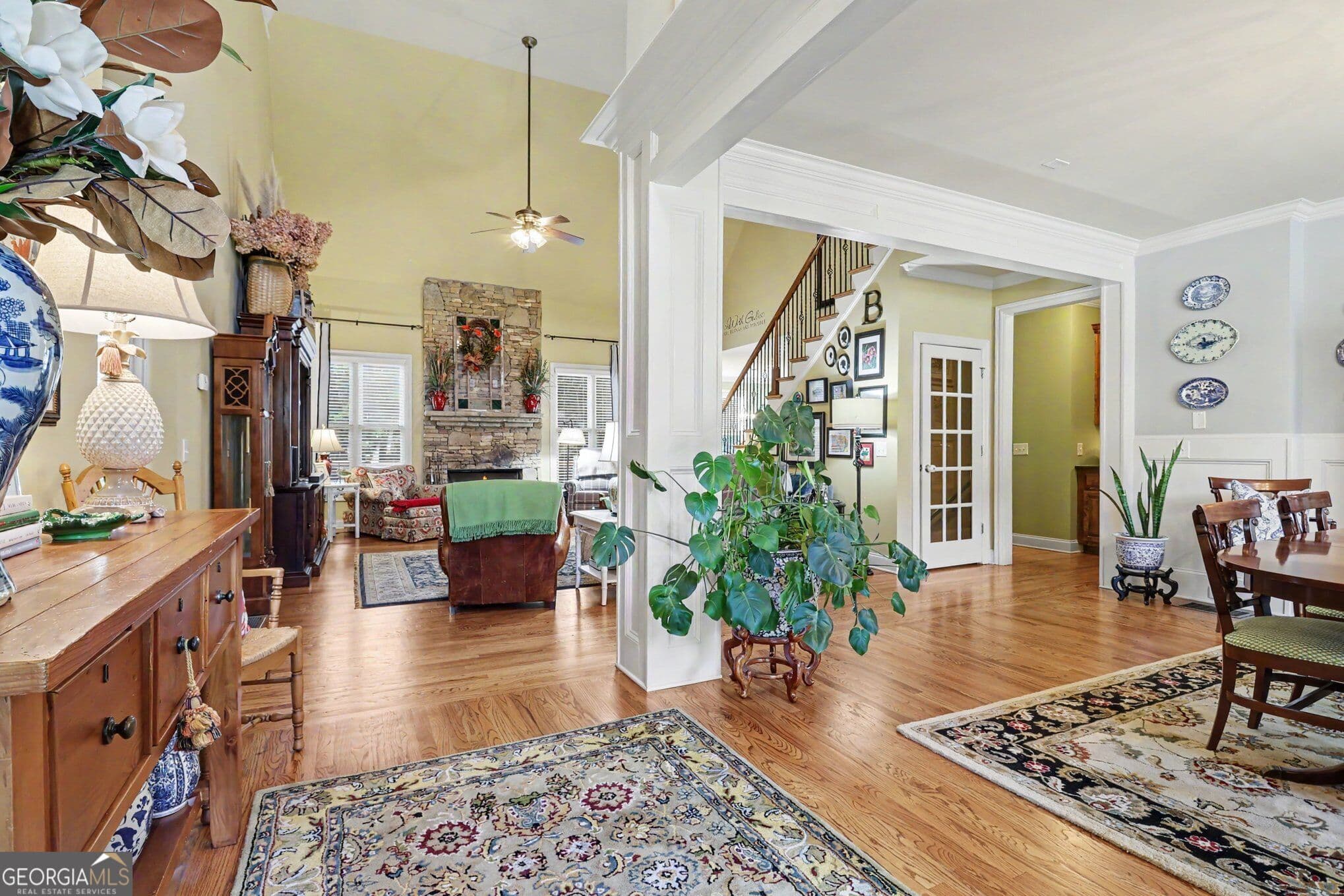 4 bedroom, 5.5 bathroom, 5,700 sq ft single family residence for sale at 4638 Cardinal Ridge Way, Flowery Branch, GA 30542 — photo 4