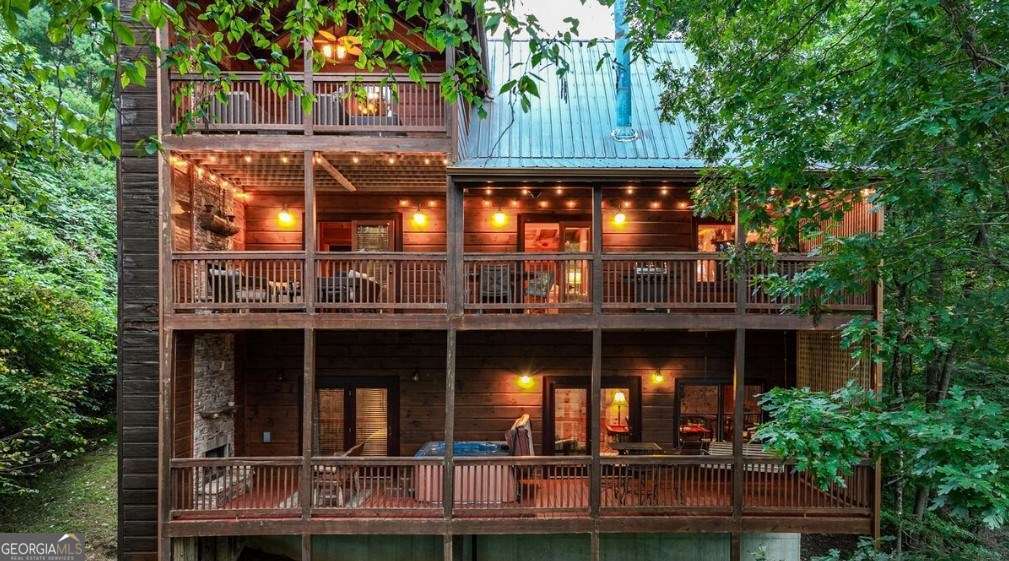 4 bedroom, 3 bathroom cabin,single family residence for sale at 92 Fish Trap Road, Blue Ridge, GA 30513 — photo 3