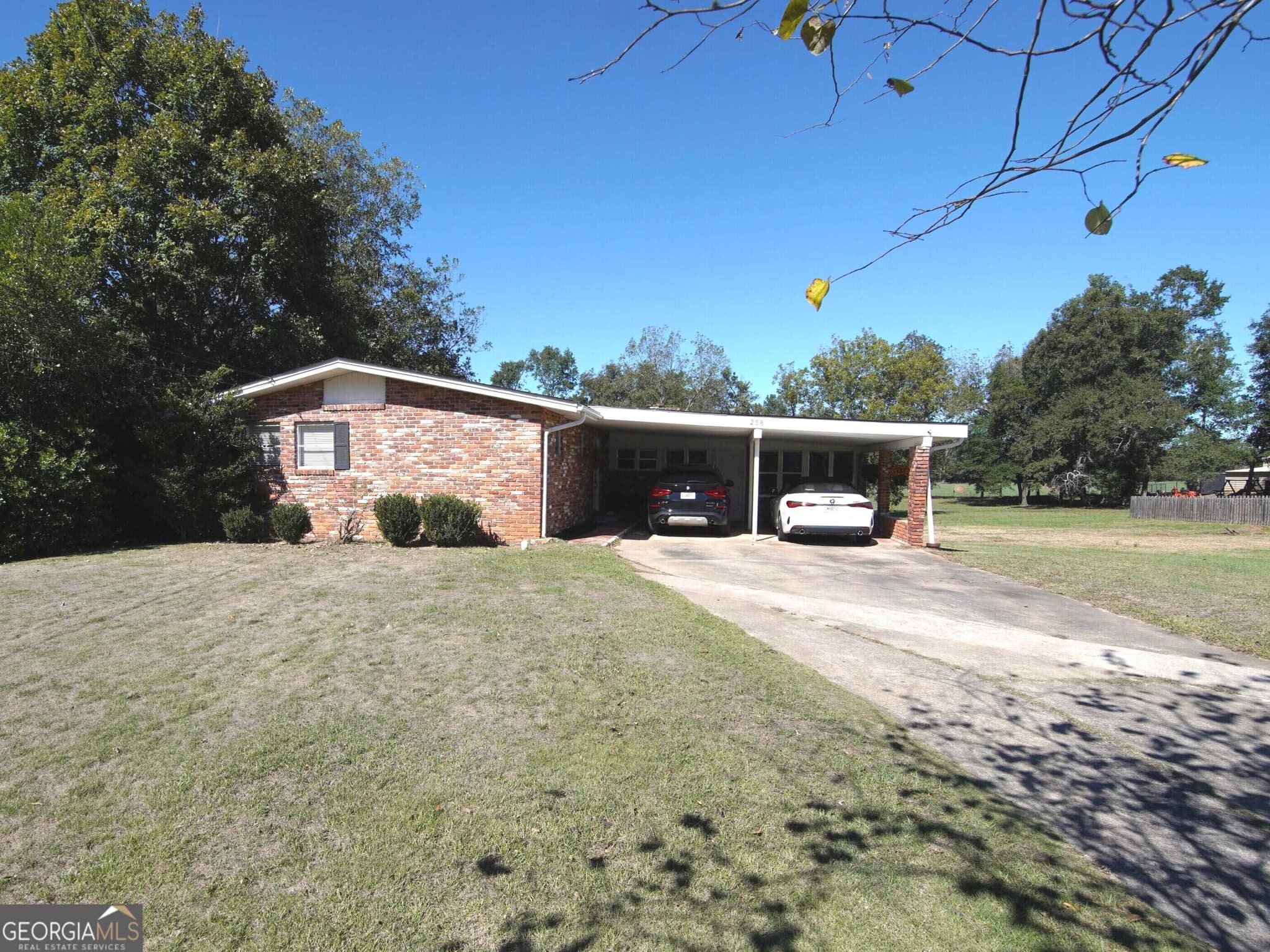 2 bedroom, 2 bathroom, 2,081 sq ft single family residence for sale at 258 W Adams Street, Tennille, GA 31089