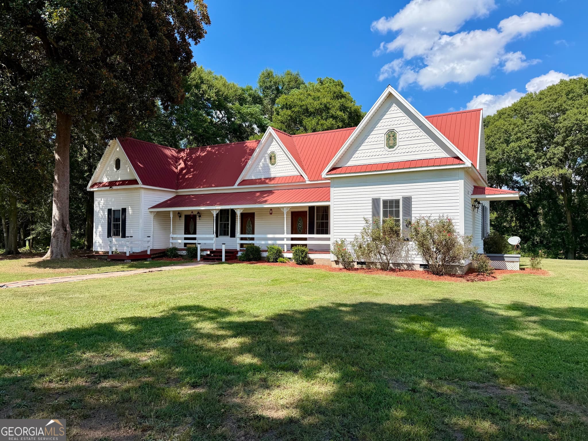 3 bedroom, 1.5 bathroom, 2,586 sq ft single family residence for sale at 3433 Ruckersville Road, Elberton, GA 30635 — photo 1 of 45
