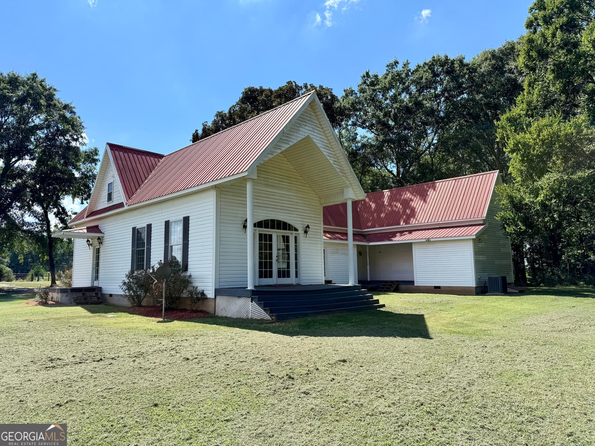 3 bedroom, 1.5 bathroom, 2,586 sq ft single family residence for sale at 3433 Ruckersville Road, Elberton, GA 30635 — photo 4