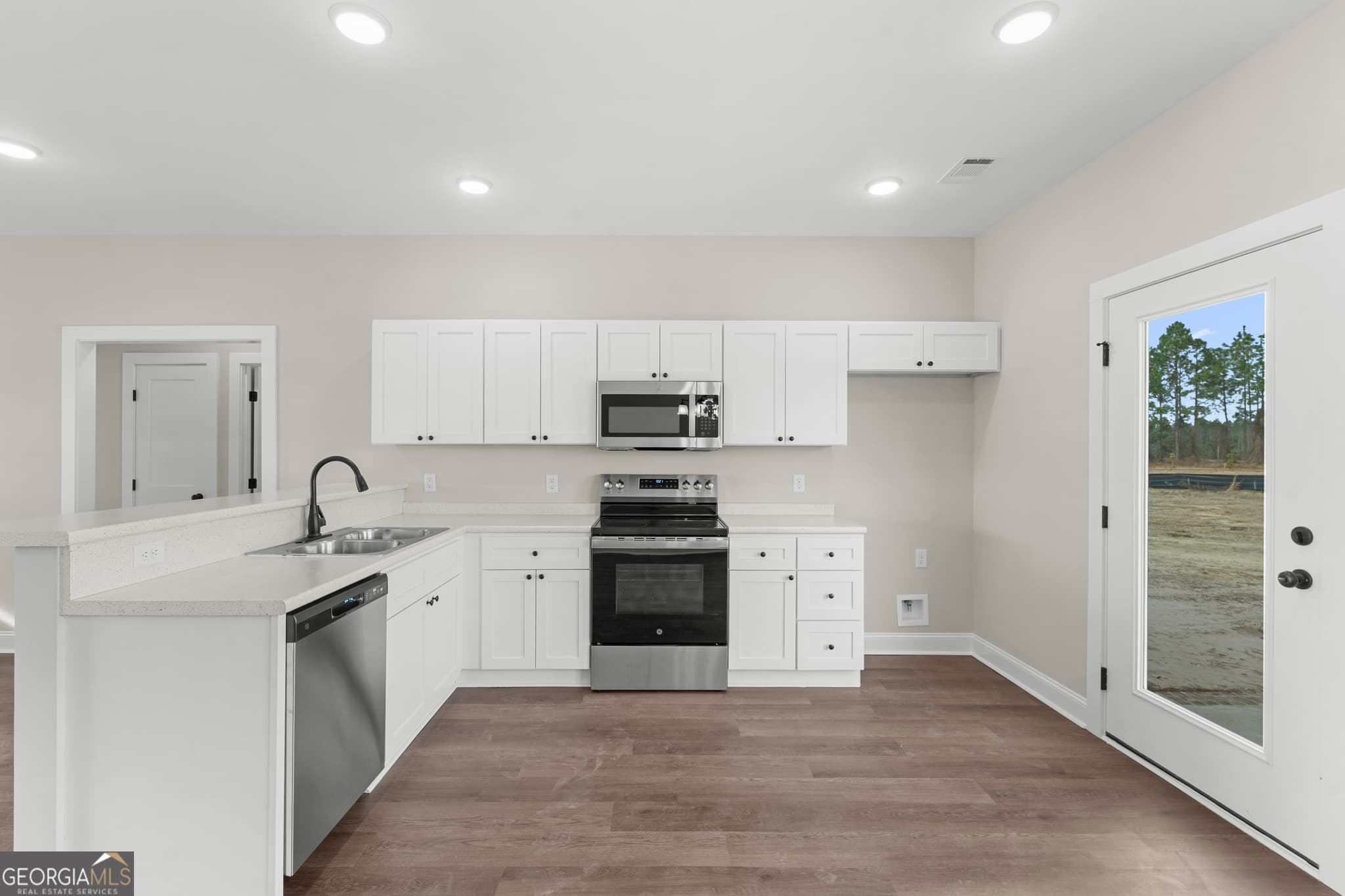 3 bedroom, 2 bathroom, 1,317 sq ft single family residence for sale at 105 Landmark Circle LOT 3, Statesboro, GA 30458 — photo 7