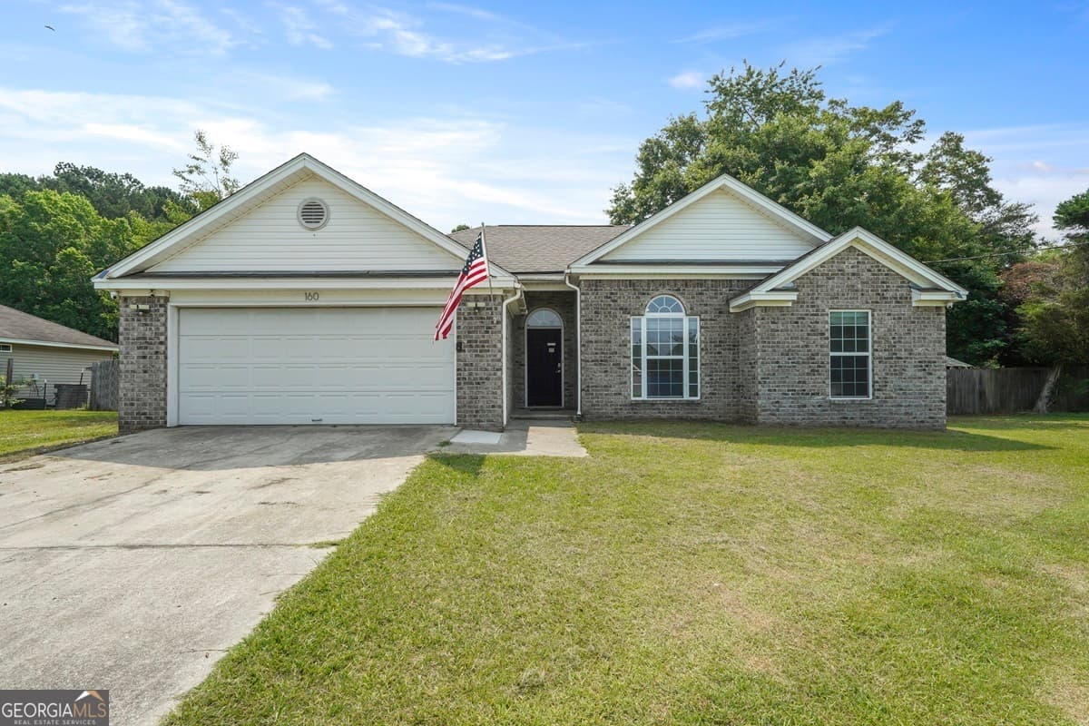 3 bedroom, 2 bathroom, 1,431 sq ft single family residence sold at 160 Zachary Trail, Ellabell, GA 31308