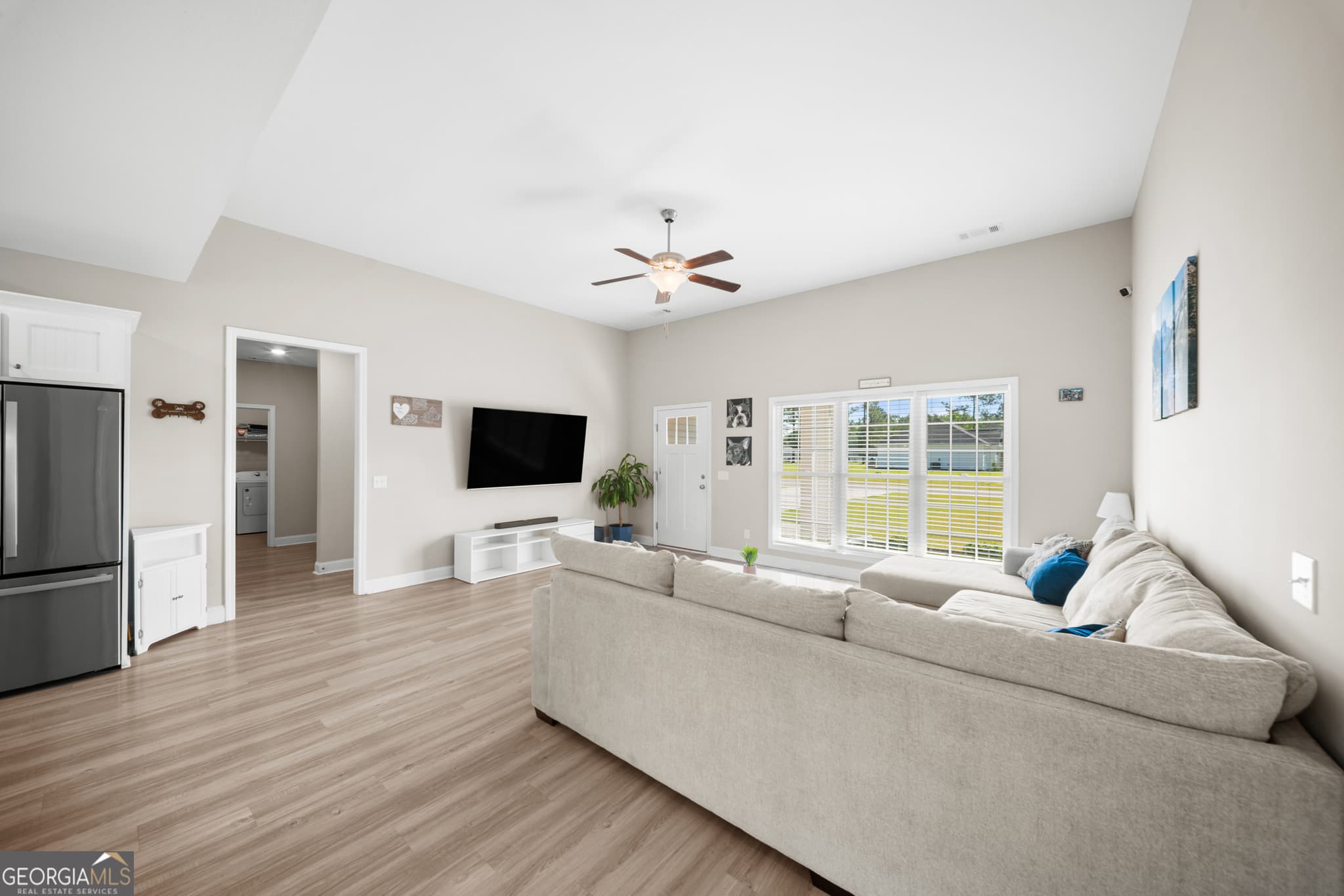 3 bedroom, 2 bathroom, 1,655 sq ft single family residence for sale at 309 Tallulah Bend, Ellabell, GA 31308 — photo 5