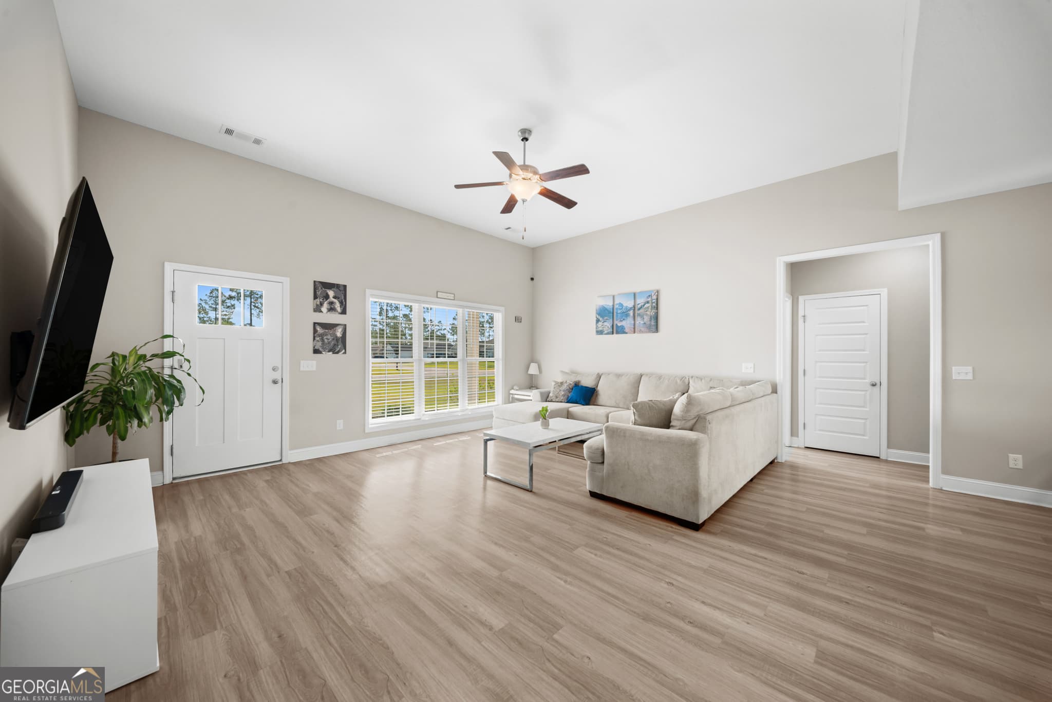3 bedroom, 2 bathroom, 1,655 sq ft single family residence for sale at 309 Tallulah Bend, Ellabell, GA 31308 — photo 4