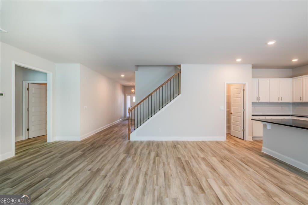 5 bedroom, 4 bathroom, 4,001 sq ft single family residence for sale at 300 Peach Blossom Drive LOT 6, Macon, GA 31216 — photo 7