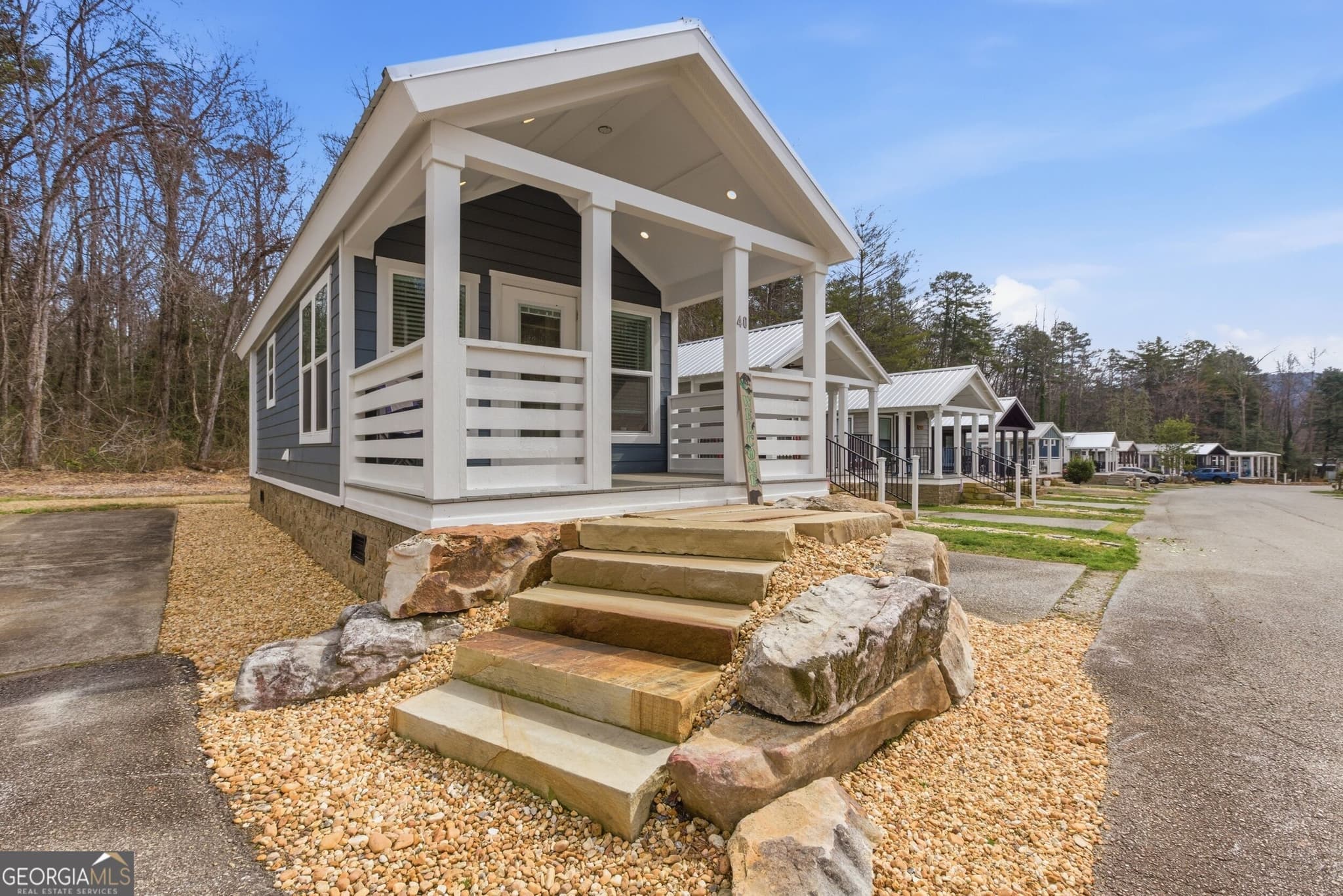 1 bedroom, 1 bathroom, 395 sq ft single family residence for sale at 4960 Laurel Lodge Road #40, Clarkesville, GA 30523 — photo 6