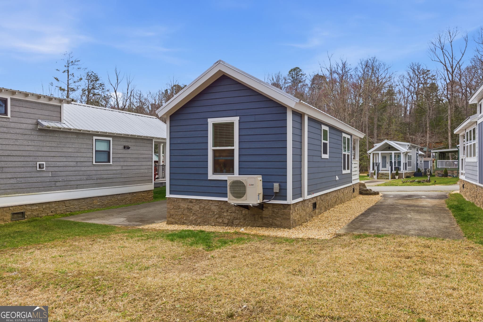 1 bedroom, 1 bathroom, 395 sq ft single family residence for sale at 4960 Laurel Lodge Road #40, Clarkesville, GA 30523 — photo 5