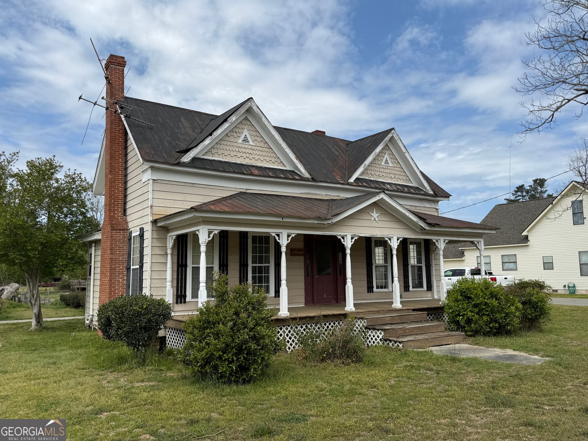 2 bedroom, 1.5 bathroom, 1,632 sq ft single family residence sold at 117 N Railroad Street, Garfield, GA 30425