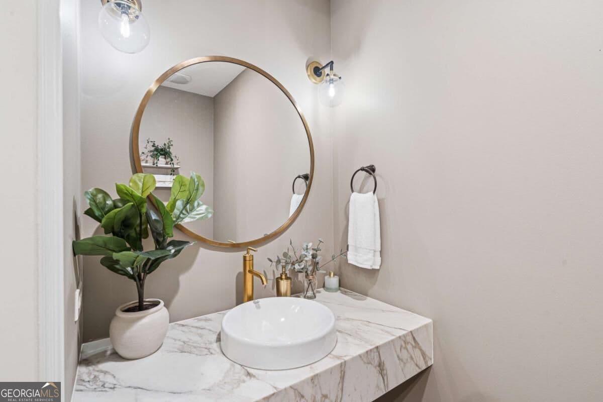2 bedroom, 2.5 bathroom, 1,794 sq ft condominium for sale at 2233 Peachtree Road 402, Atlanta, GA 30309 — photo 6