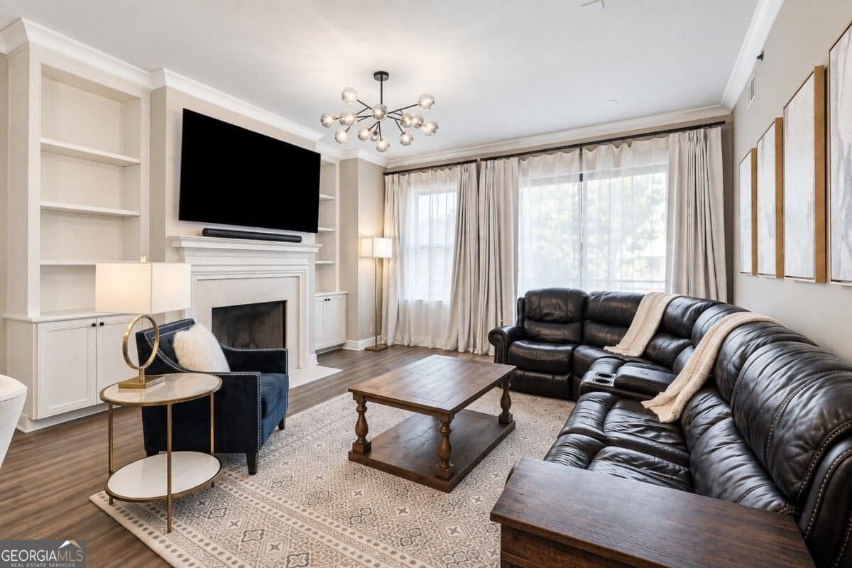 2 bedroom, 2.5 bathroom, 1,794 sq ft condominium for sale at 2233 Peachtree Road 402, Atlanta, GA 30309 — photo 9