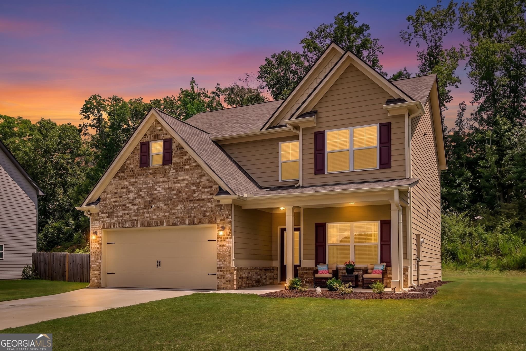 4 bedroom, 2.5 bathroom, 2,215 sq ft single family residence for sale at 622 Skye Drive, Commerce, GA 30529 — photo 1 of 35