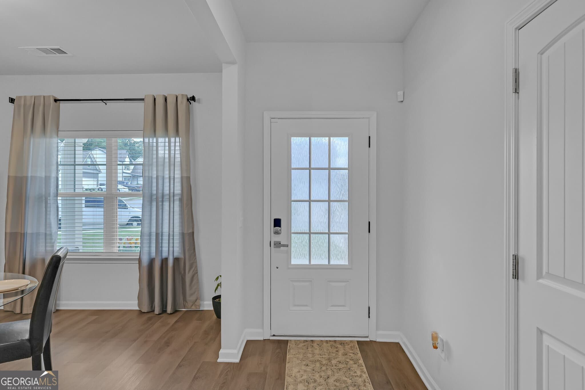 4 bedroom, 2.5 bathroom, 2,215 sq ft single family residence for sale at 622 Skye Drive, Commerce, GA 30529 — photo 4