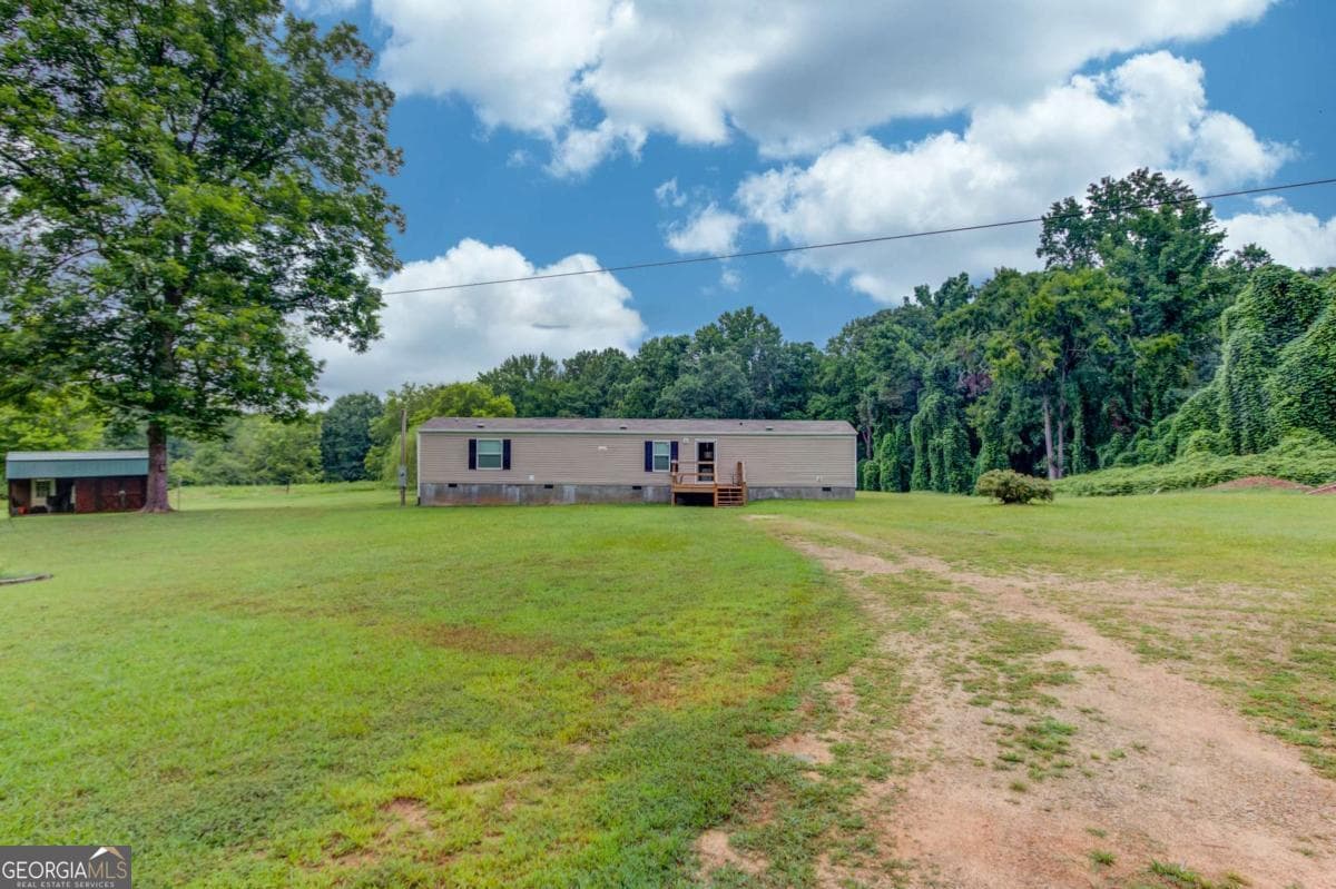 3 bedroom, 2 bathroom, 902 sq ft manufactured home,single family residence for sale at 492 Gumlog Creek Road, Martin, GA 30557 — photo 6