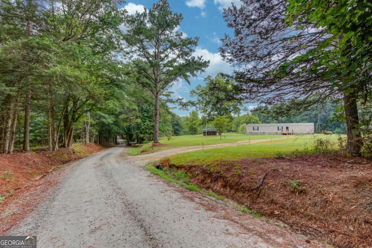 3 bedroom, 2 bathroom, 902 sq ft manufactured home,single family residence for sale at 492 Gumlog Creek Road, Martin, GA 30557 — photo 3