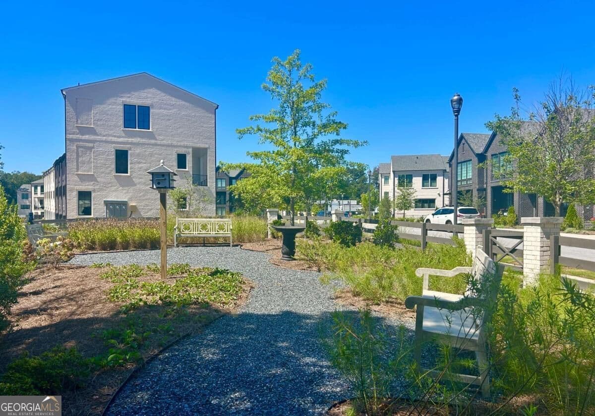 3 bedroom, 3 bathroom townhouse for sale at 2628 Mackintosh Court 17, Brookhaven, GA 30319 — photo 7