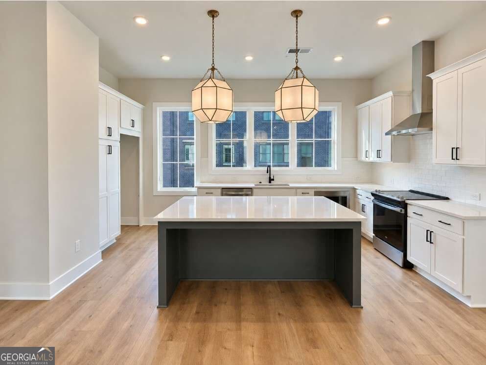 3 bedroom, 3 bathroom townhouse for sale at 2628 Mackintosh Court 17, Brookhaven, GA 30319 — photo 3