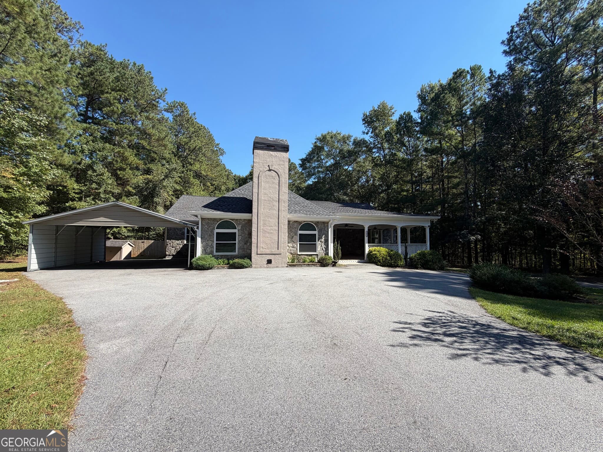 6 bedroom, 2.5 bathroom, 4,272 sq ft single family residence for sale at 564 Eskew Road, Mcdonough, GA 30252