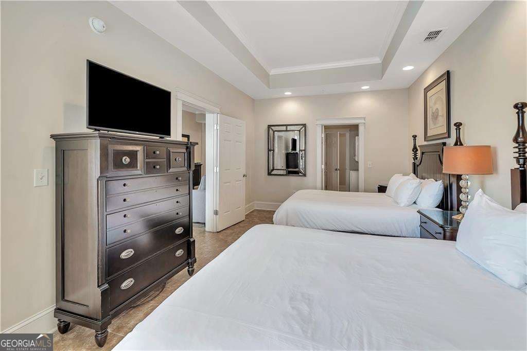 1 bedroom, 1 bathroom, 837 sq ft conversion for sale at 1015 Beachview Drive 306, St. Simons, GA 31522 — photo 7