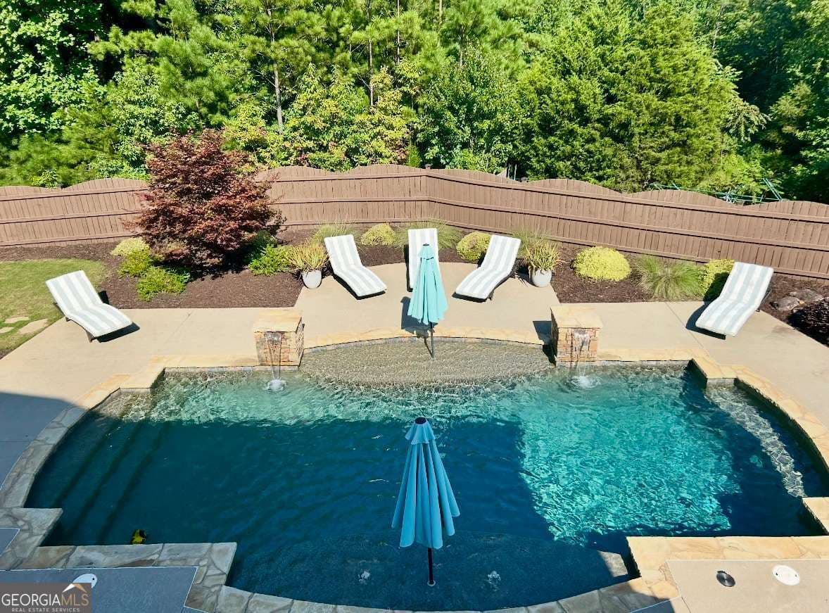 6 bedroom, 4 bathroom, 4,900 sq ft single family residence for sale at 41 Lake Sydney Drive, Dawsonville, GA 30534 — photo 4