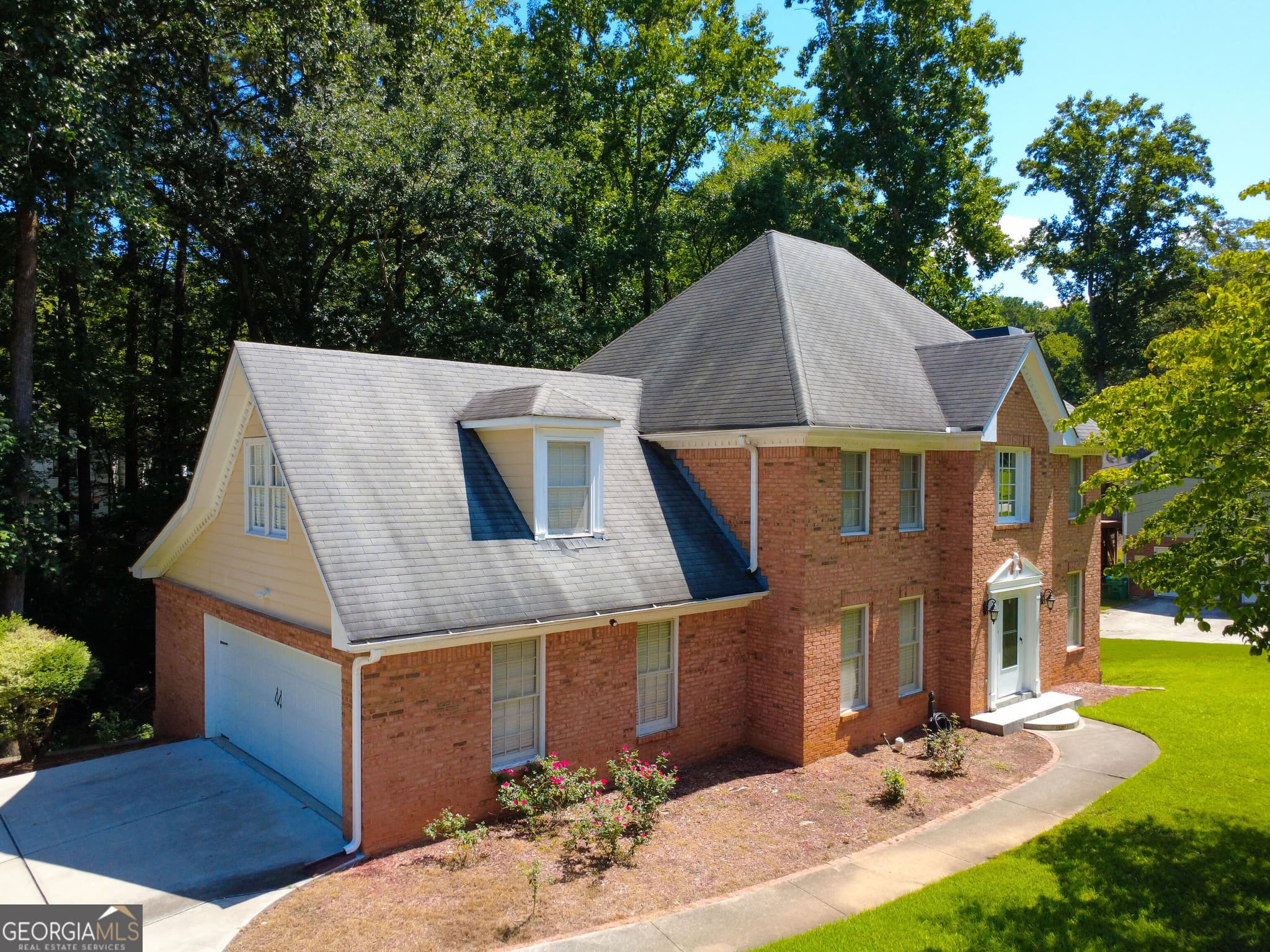 3 bedroom, 2.5 bathroom, 3,201 sq ft single family residence for sale at 4631 Kousa Lane, Snellville, GA 30039 — photo 2