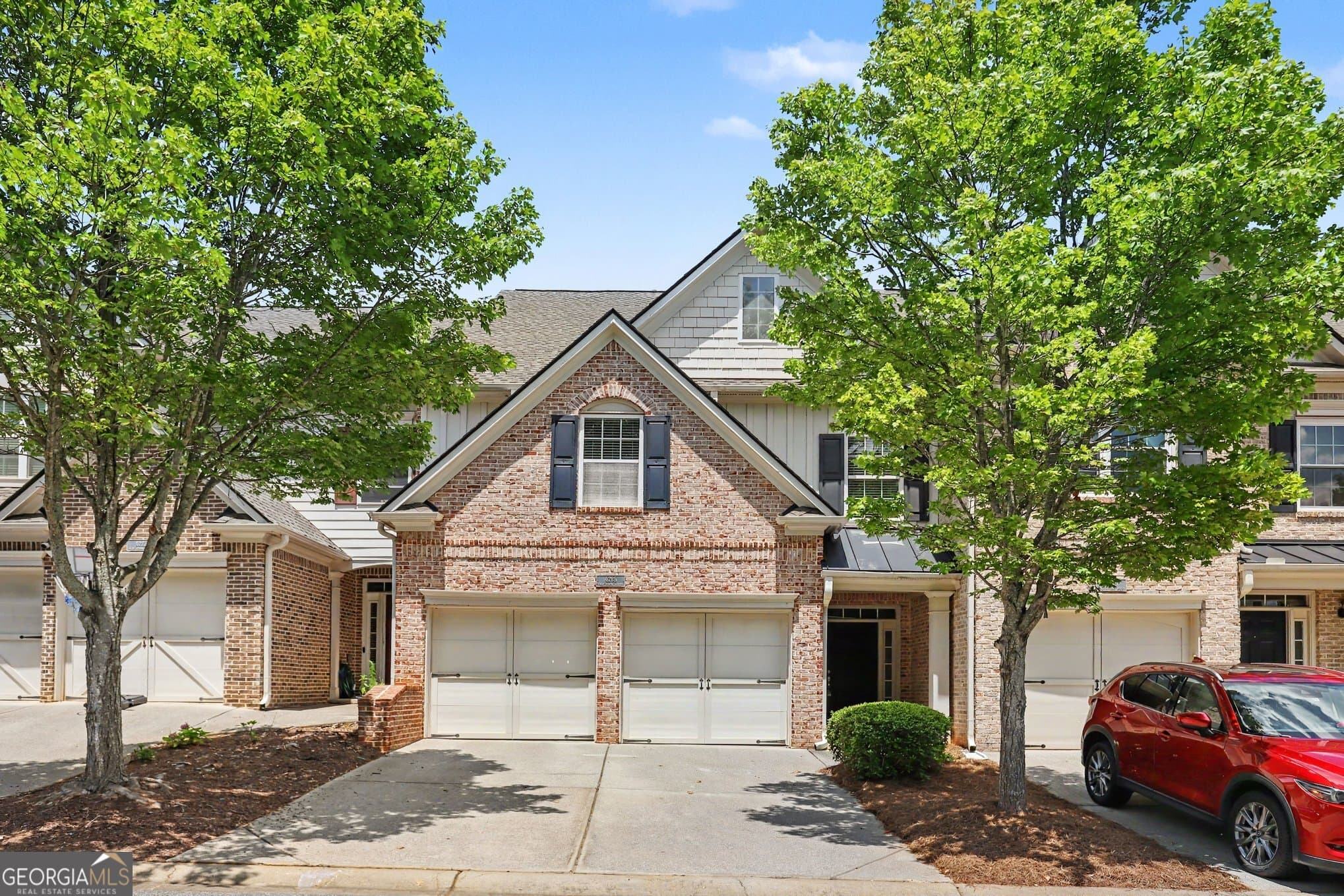 3 bedroom, 2.5 bathroom, 2,275 sq ft townhouse for sale at 4235 Cold Spring Court, Cumming, GA 30041 — photo 3