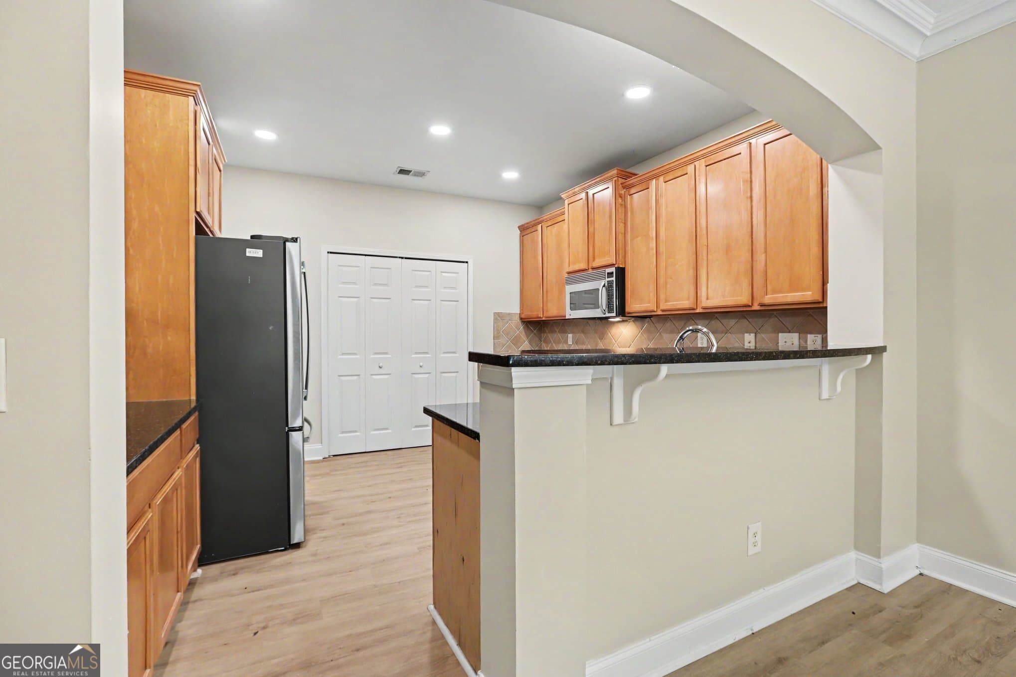 3 bedroom, 2.5 bathroom, 2,275 sq ft townhouse for sale at 4235 Cold Spring Court, Cumming, GA 30041 — photo 9