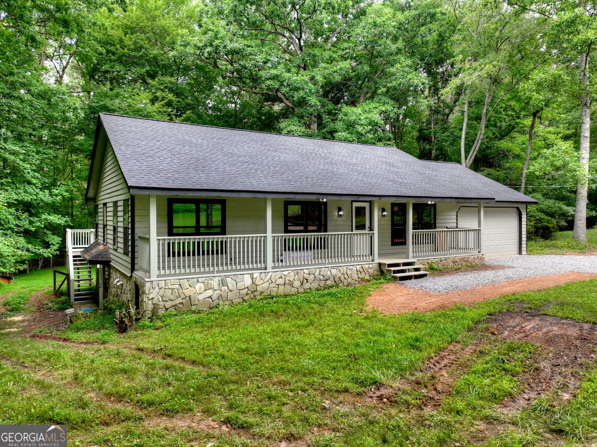 4 bedroom, 2 bathroom, 2,796 sq ft single family residence for sale at 232 Chestnut Gap Road, Blue Ridge, GA 30513 — photo 2