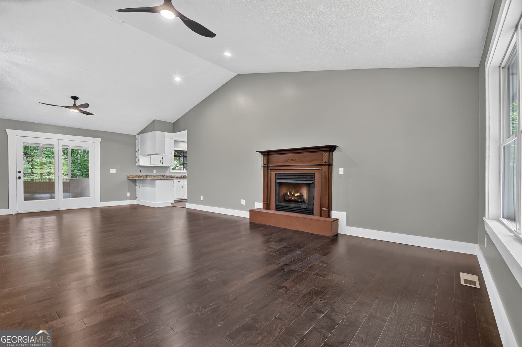 4 bedroom, 2 bathroom, 2,796 sq ft single family residence for sale at 232 Chestnut Gap Road, Blue Ridge, GA 30513 — photo 8