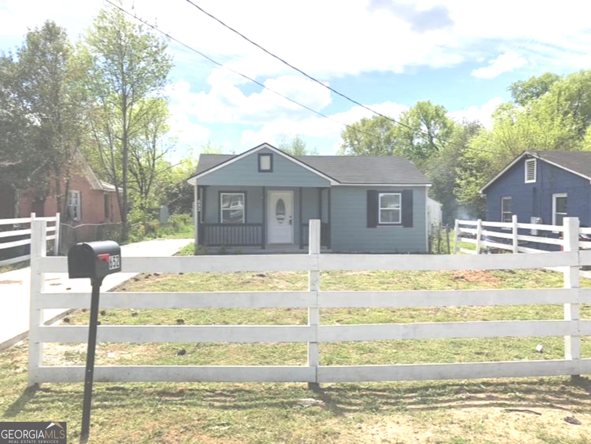 3 bedroom, 2 bathroom, 1,500 sq ft single family residence for sale at 652 Moreland Avenue, Macon, GA 31206 — photo 3