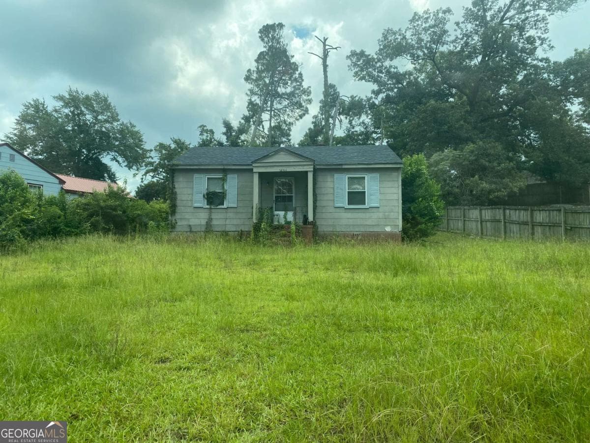 2 bedroom, 1 bathroom, 825 sq ft single family residence for sale at 2344 Henry Circle, Augusta, GA 30906