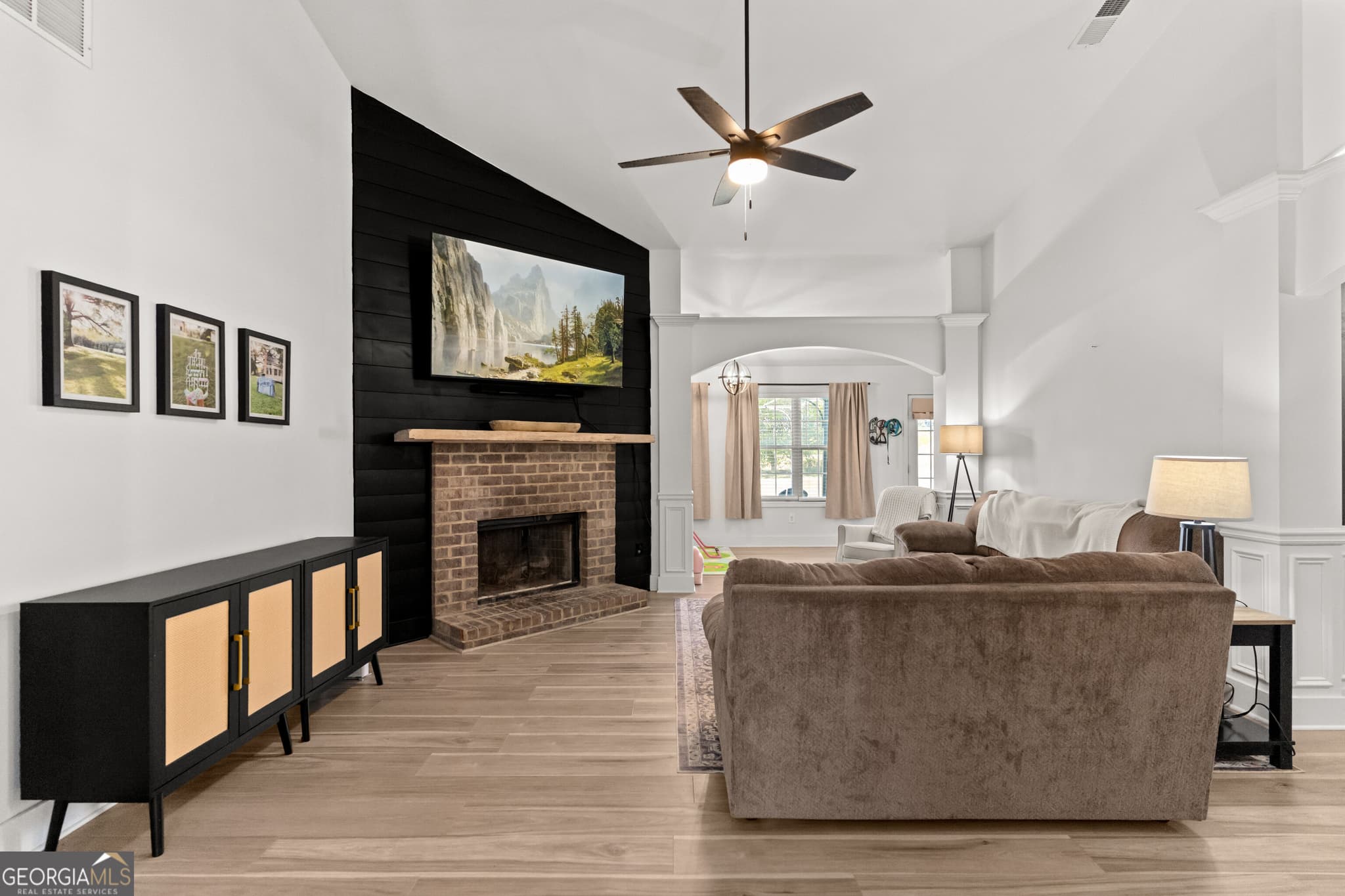 3 bedroom, 2 bathroom, 2,125 sq ft single family residence for sale at 117 Oakwood Drive, Eatonton, GA 31024 — photo 6