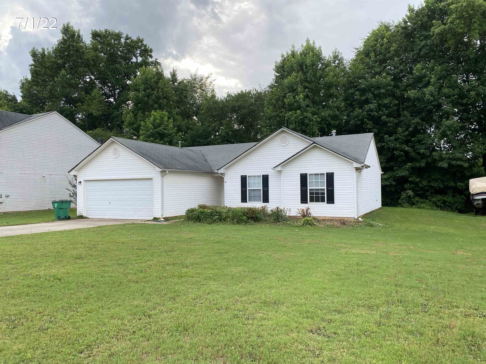 3 bedroom, 2 bathroom, 1,275 sq ft single family residence for rent at 413 Shenandoah Court, Winder, GA 30680 for $1,795 a month — photo 4