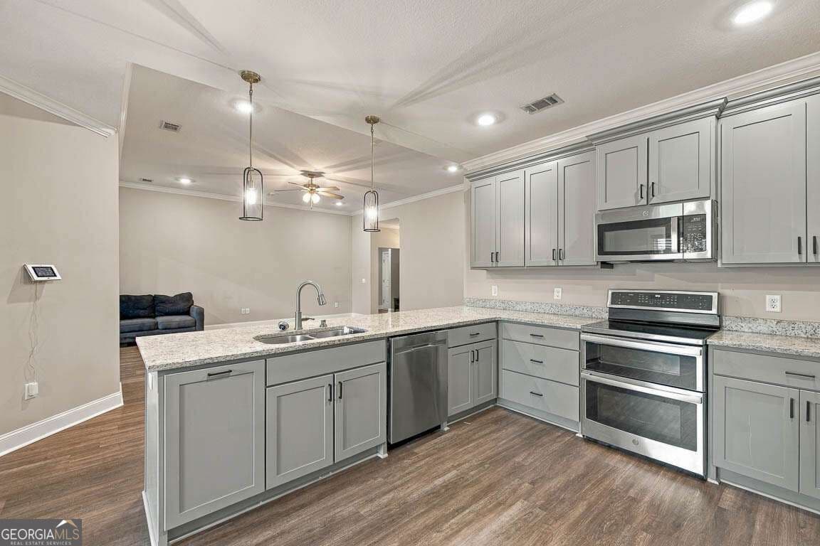 4 bedroom, 2 bathroom, 2,188 sq ft single family residence for sale at 15 Landings Road, Brunswick, GA 31525 — photo 5
