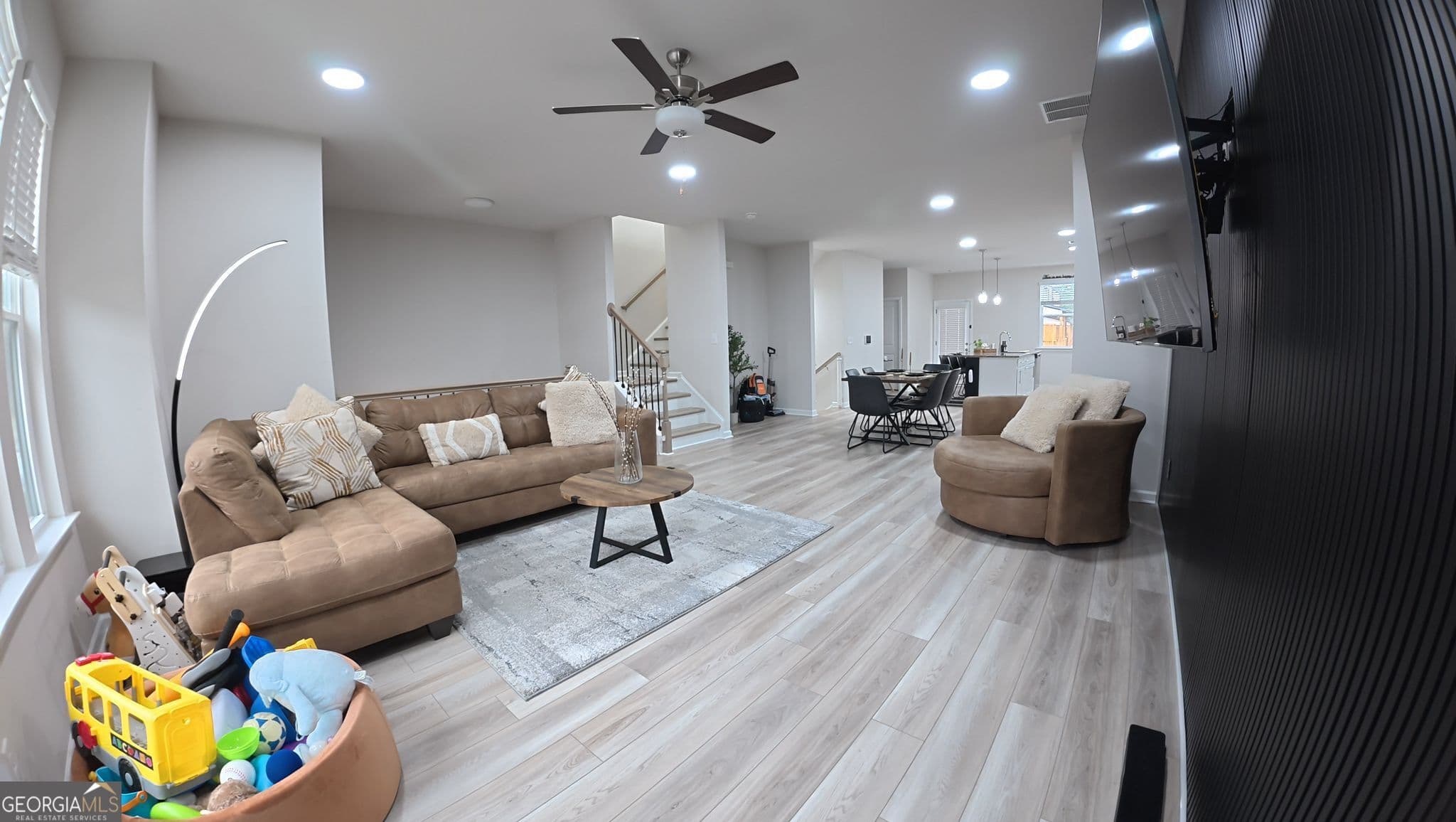 4 bedroom, 3.5 bathroom townhouse for sale at 320 Cornett Way, Lawrenceville, GA 30046 — photo 6