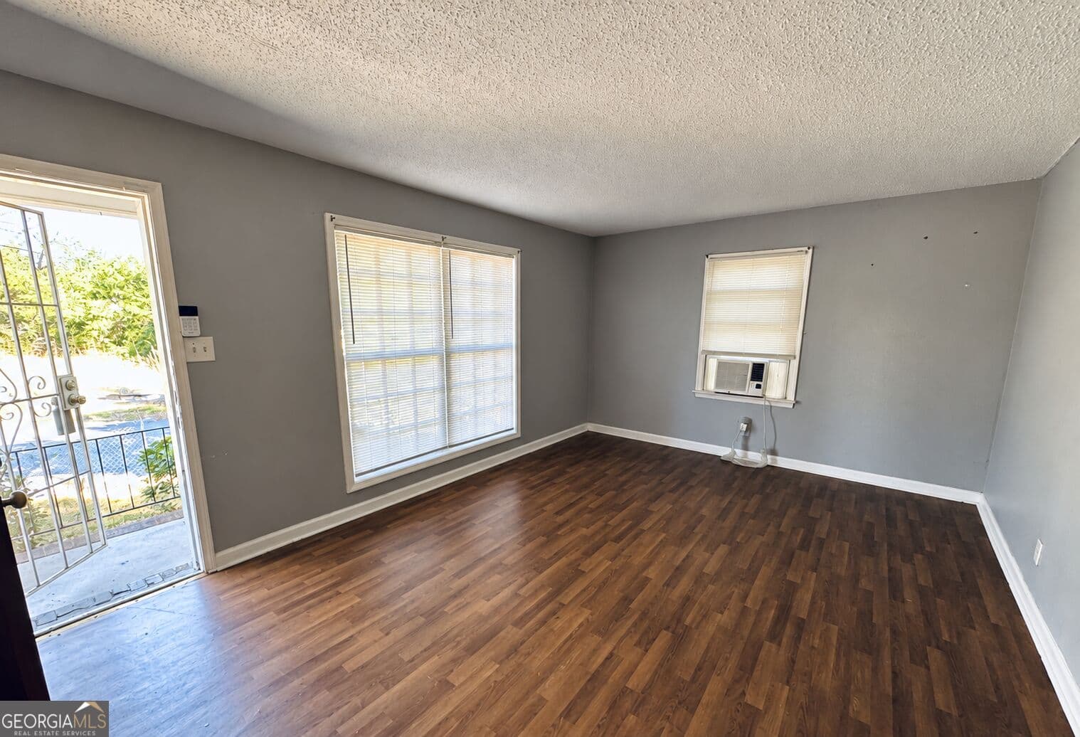 3 bedroom, 2 bathroom, 1,149 sq ft single family residence for rent at 2120 Mutual Avenue, Macon, GA 31204 for $1,050 a month — photo 3