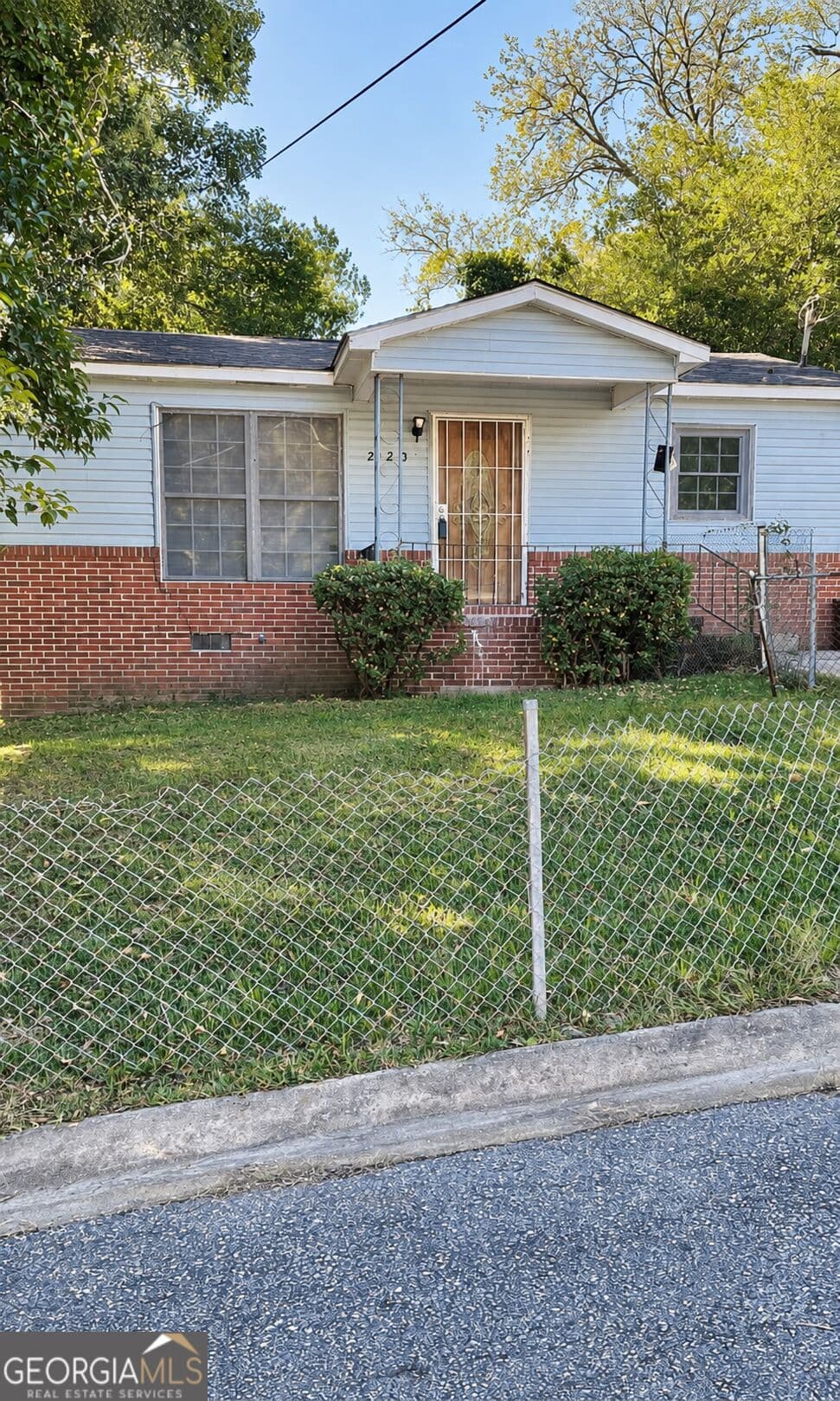 3 bedroom, 2 bathroom, 1,149 sq ft single family residence for rent at 2120 Mutual Avenue, Macon, GA 31204 for $1,050 a month