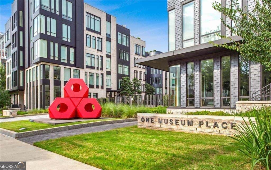 3 bedroom, 4 bathroom, 4,840 sq ft condominium for sale at 1301 Peachtree Street 4L, Atlanta, GA 30309 — photo 1 of 40