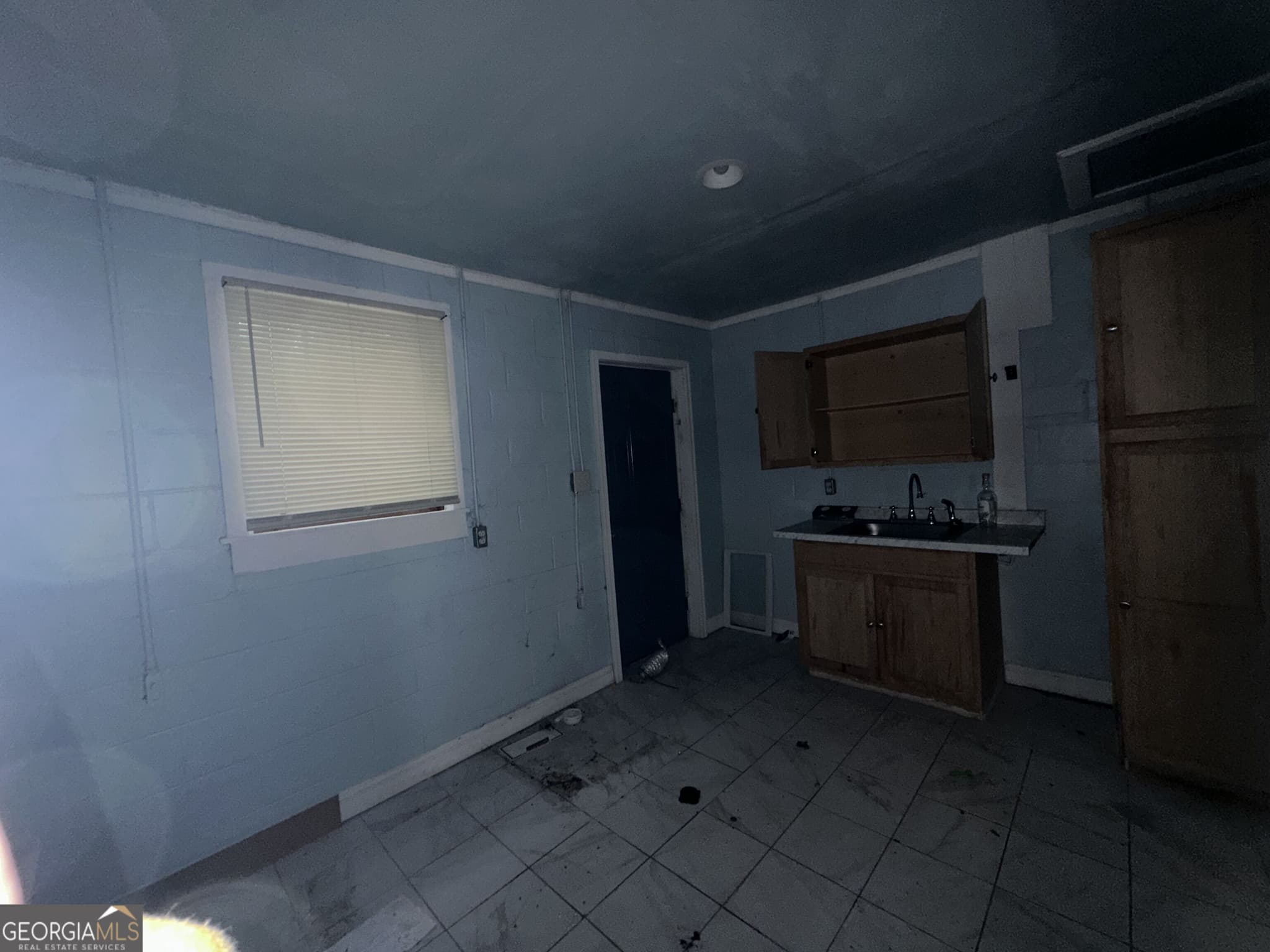 2 bedroom, 2 bathroom, 1,410 sq ft single family residence for sale at 346 Astor Street, Macon, GA 31217 — photo 6