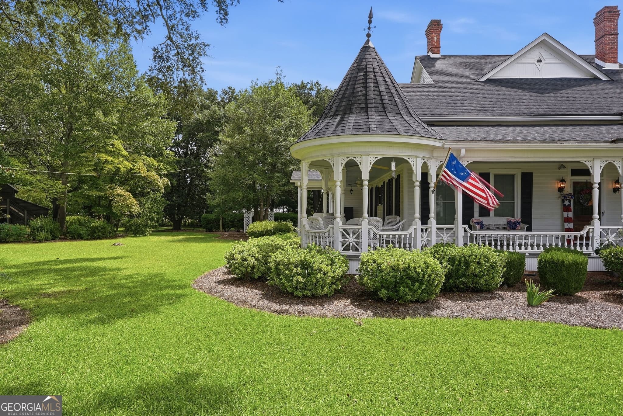 4 bedroom, 3.5 bathroom, 3,948 sq ft single family residence for sale at 309 S College Street, Twin City, GA 30471 — photo 7