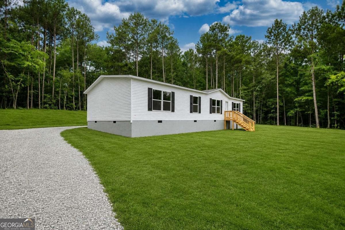 3 bedroom, 2 bathroom, 1,680 sq ft single family residence for sale at 230 Thomas Drive, Eatonton, GA 31024 — photo 3
