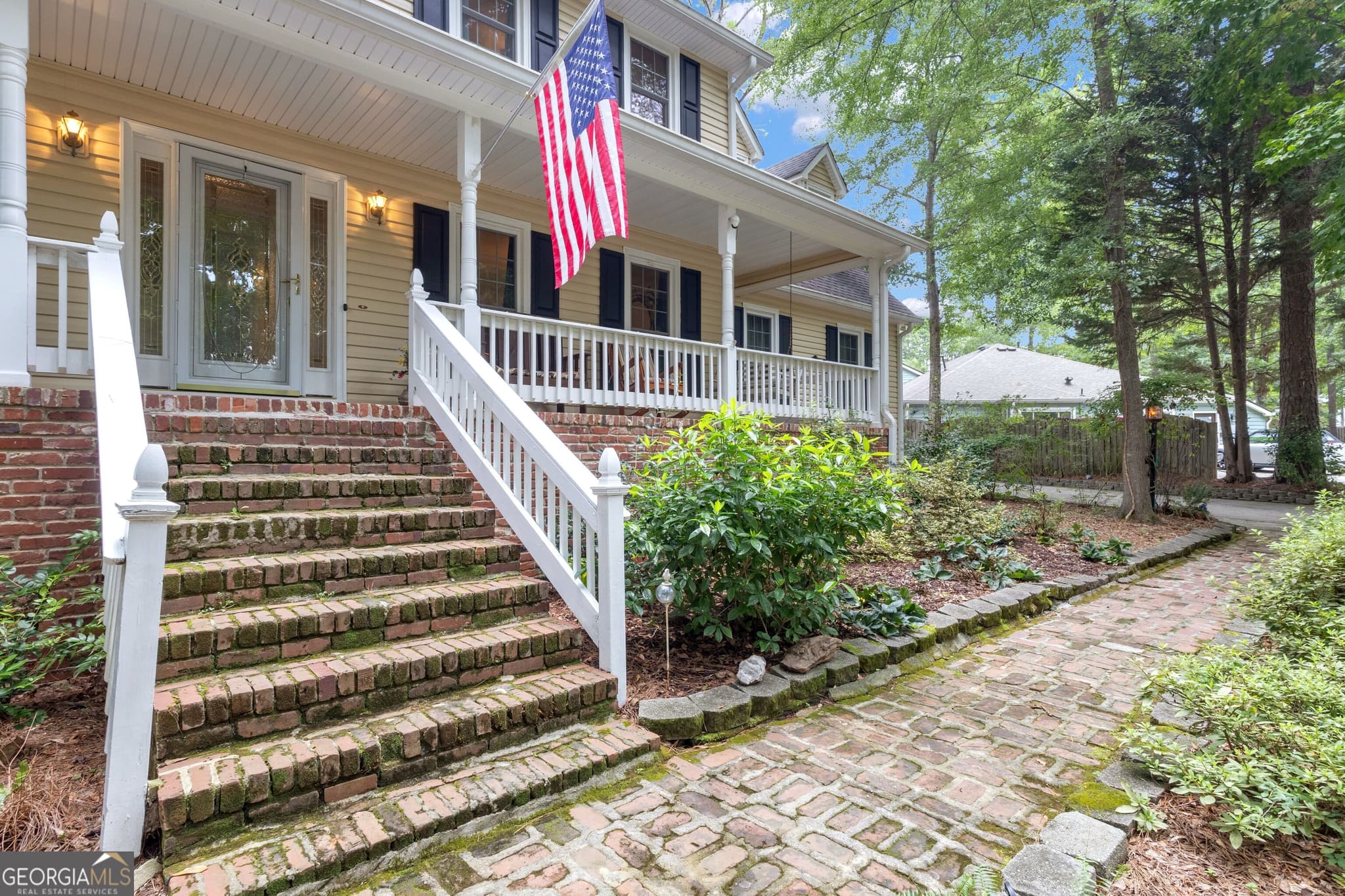 4 bedroom, 3.5 bathroom, 4,072 sq ft single family residence for sale at 153 Lakeside Drive, Peachtree City, GA 30269 — photo 5