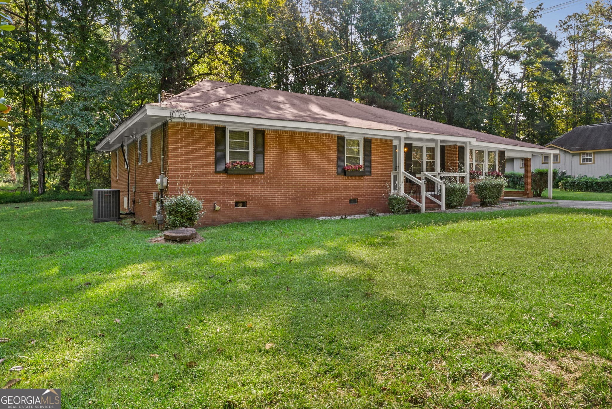 4 bedroom, 2.5 bathroom, 3,014 sq ft single family residence for sale at 41 Melvin Phillips Road, Newnan, GA 30263 — photo 2