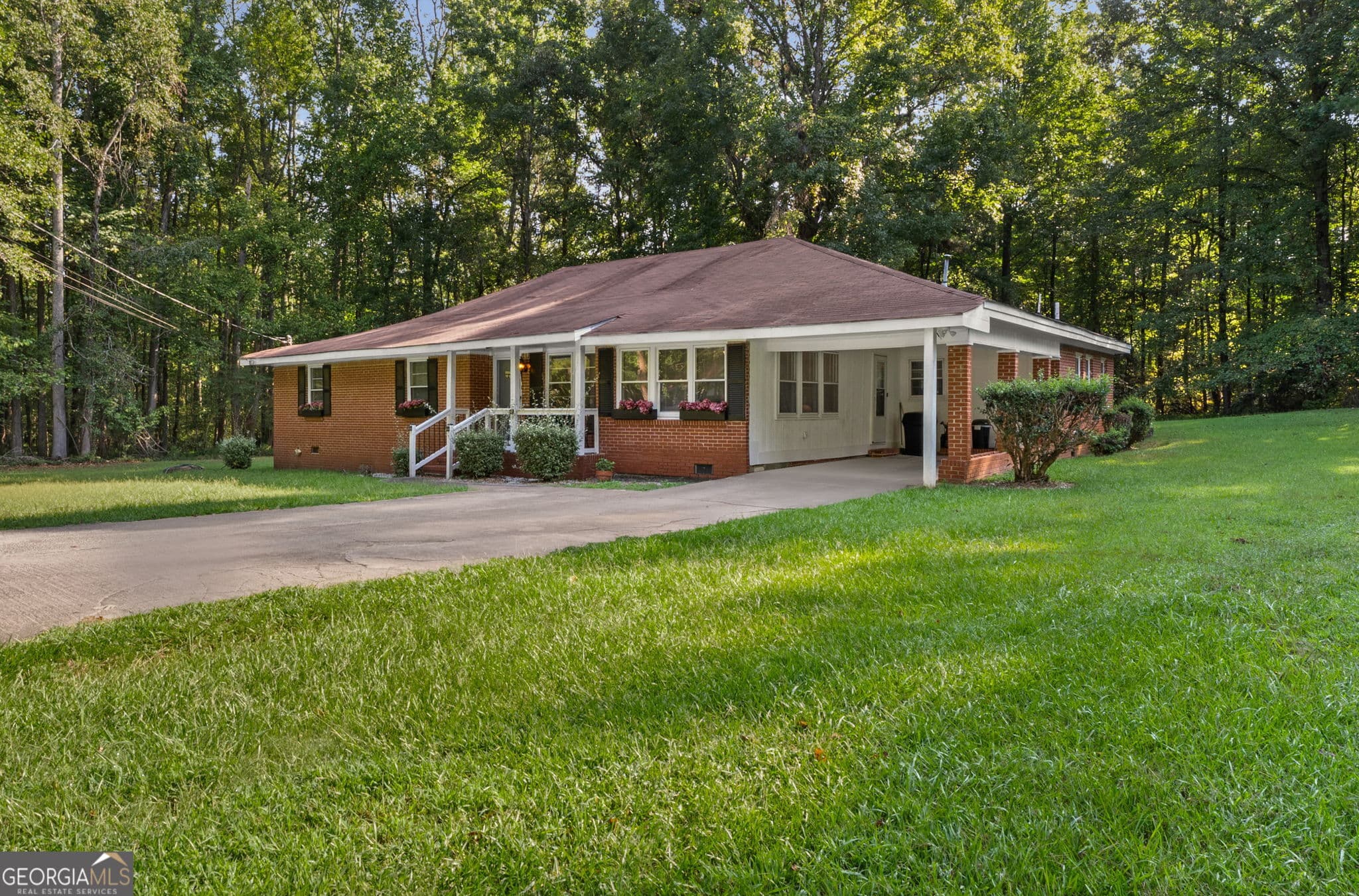 4 bedroom, 2.5 bathroom, 3,014 sq ft single family residence for sale at 41 Melvin Phillips Road, Newnan, GA 30263
