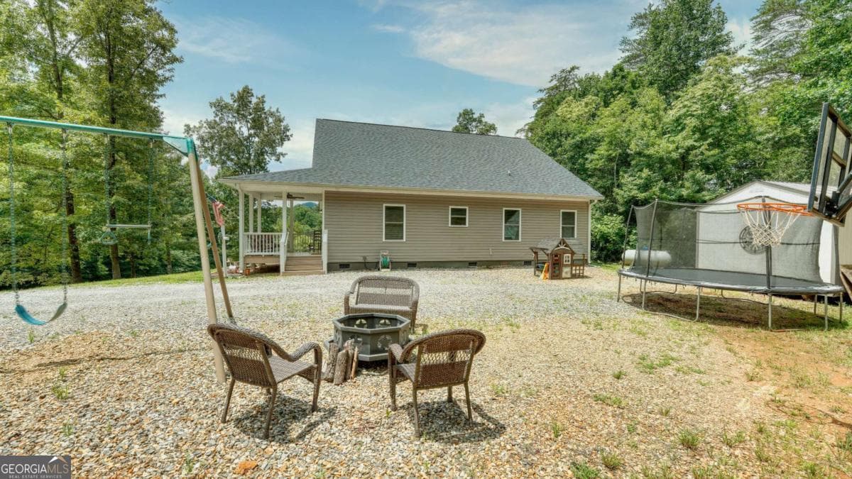 3 bedroom, 2 bathroom, 1,848 sq ft single family residence for sale at 119 Satterfield Place, Blairsville, GA 30512 — photo 6