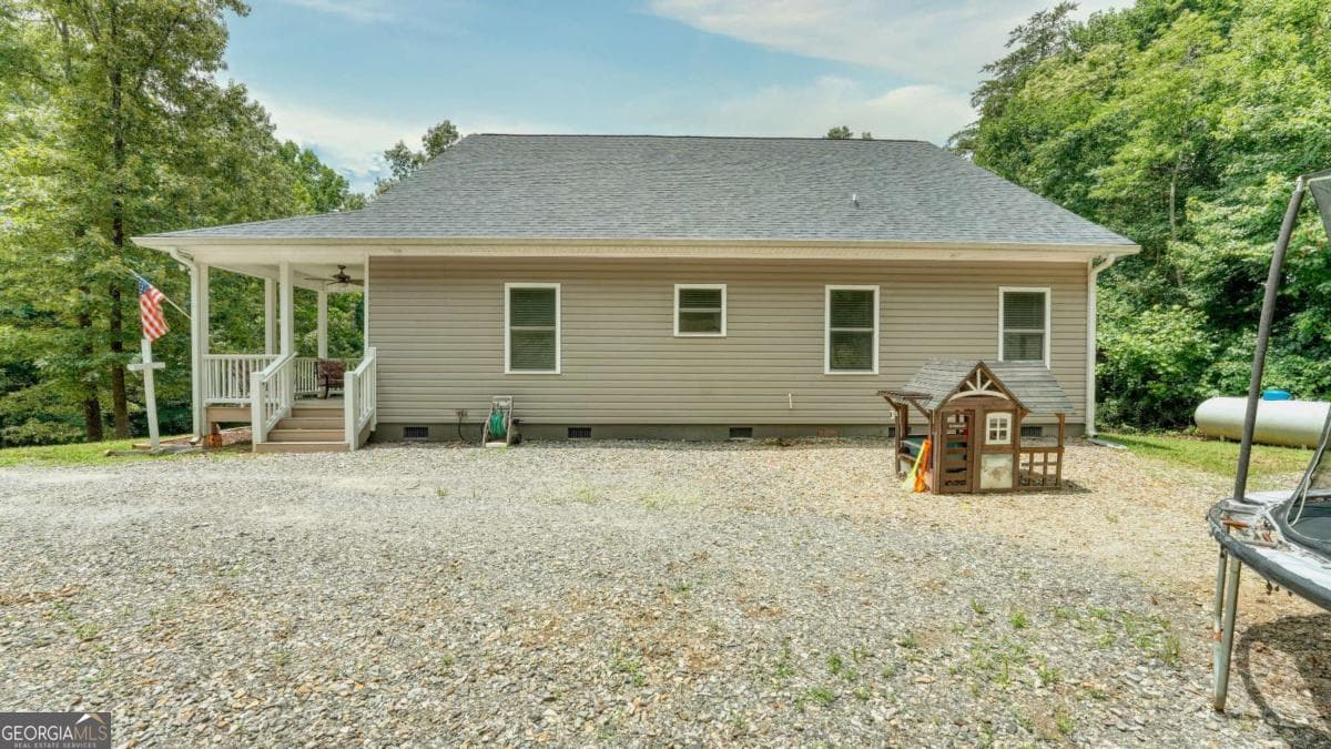 3 bedroom, 2 bathroom, 1,848 sq ft single family residence for sale at 119 Satterfield Place, Blairsville, GA 30512 — photo 7