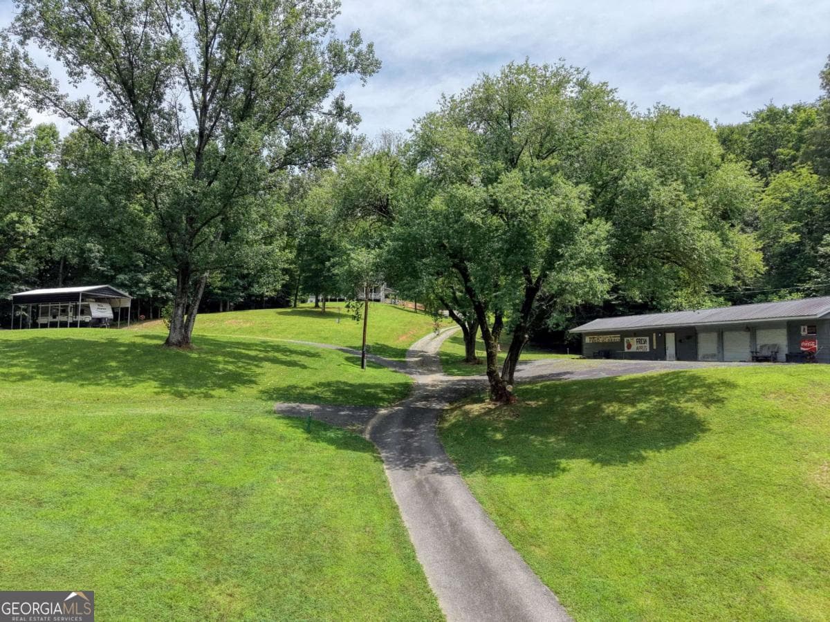 3 bedroom, 2 bathroom, 1,848 sq ft single family residence for sale at 119 Satterfield Place, Blairsville, GA 30512 — photo 9