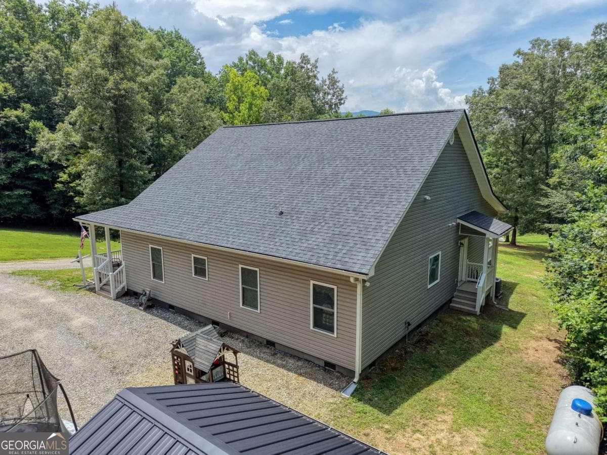 3 bedroom, 2 bathroom, 1,848 sq ft single family residence for sale at 119 Satterfield Place, Blairsville, GA 30512 — photo 8