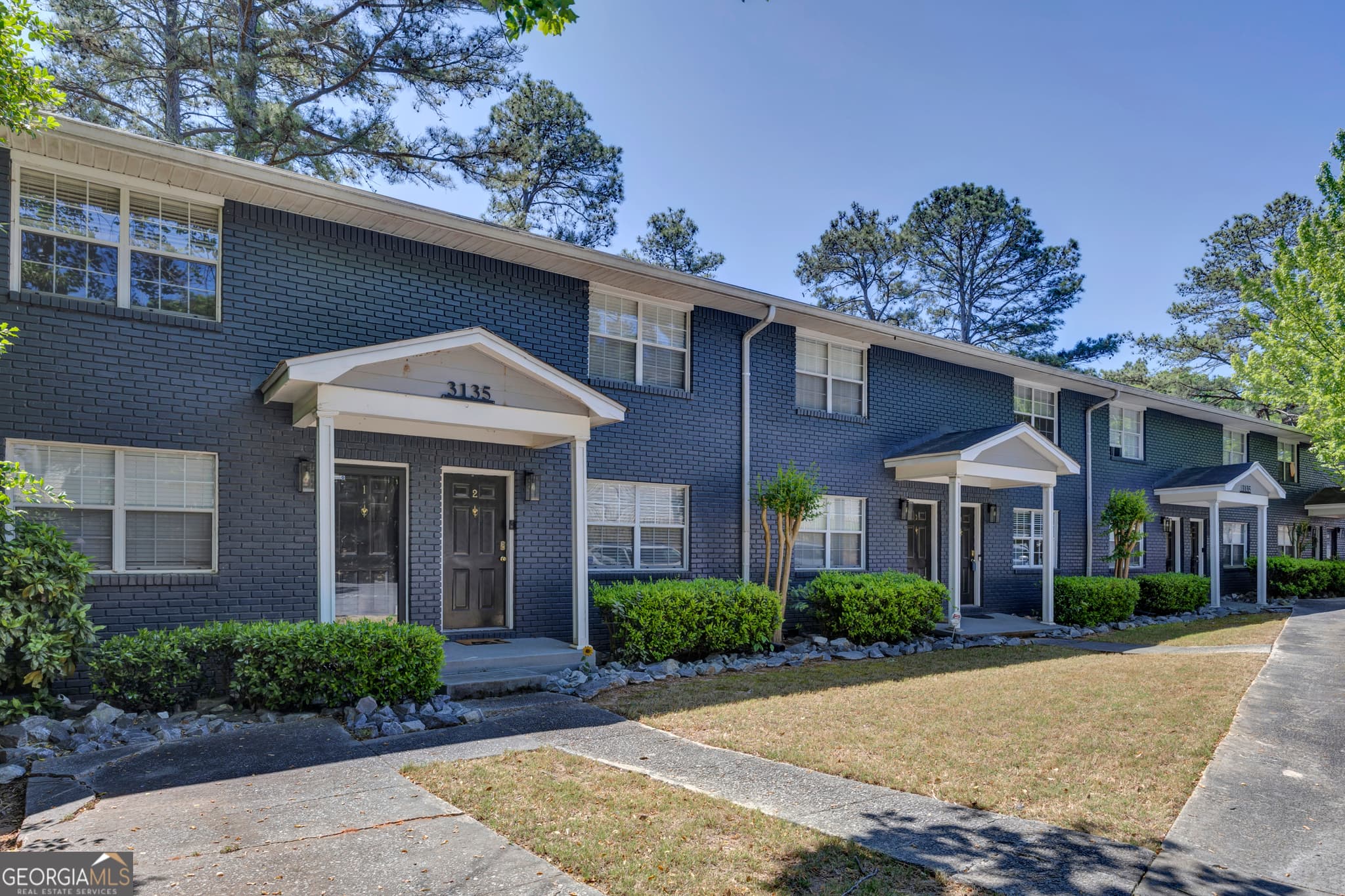 2 bedroom, 1.5 bathroom, 1,054 sq ft condominium for sale at 3135 Buford Highway 4, Atlanta, GA 30329 — photo 2